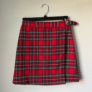 new Brandy Melville red plaid buckle mini skirt